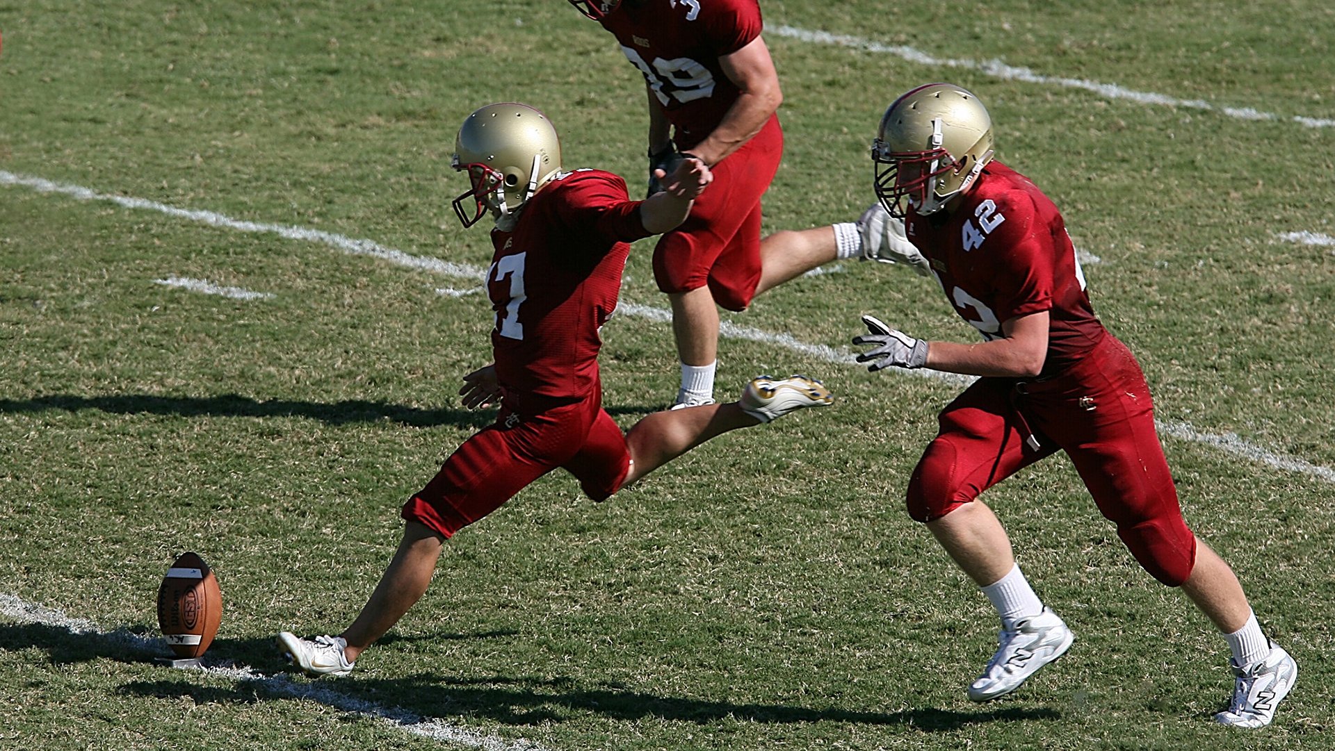 火箭封闭训练重点练习外线夹击战术应用，火箭外贮器